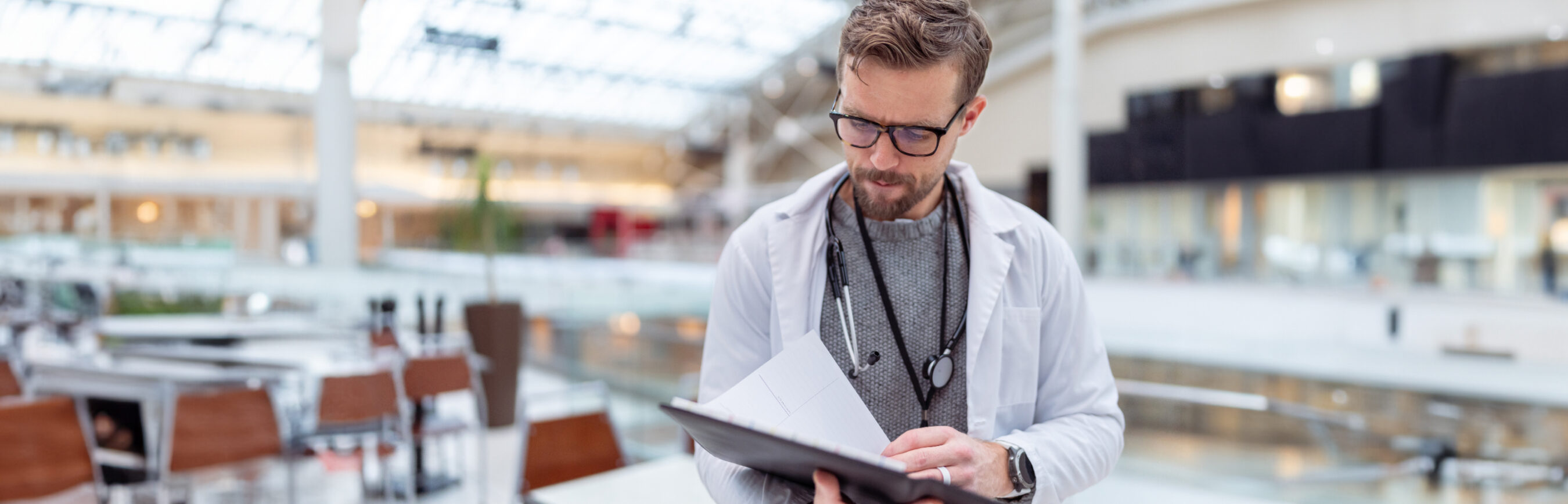 Cash-back credit card options from Laurel Road for healthcare professionals